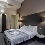 ゲストハウス Salina Luxury パルマ