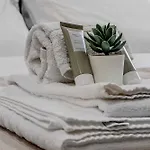 Salina Luxury Gæstehus