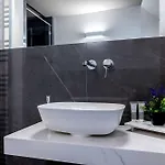 ゲストハウス Salina Luxury パルマ