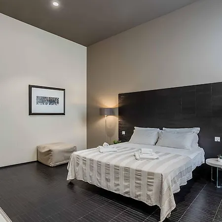 Salina Luxury 招待所